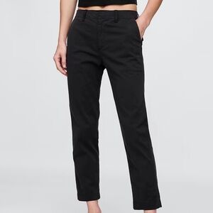 GAP | Mid Rise Downtown Khakis, Black Color, Size 18 - EUC